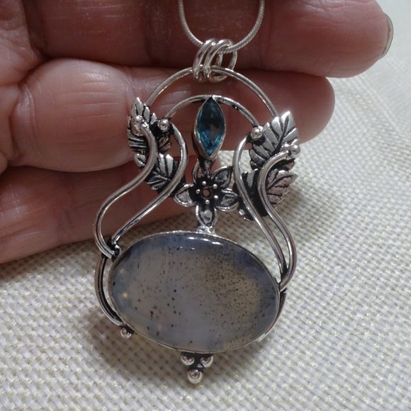 Unique "TOURMALINE QUARTZ & BLUE TOPAZ" Handmade FLORAL Sterling Pendant/Chain - Picture 3 of 3